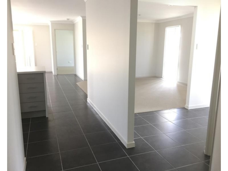 6 Rosedale Street, Parkhurst QLD 4702